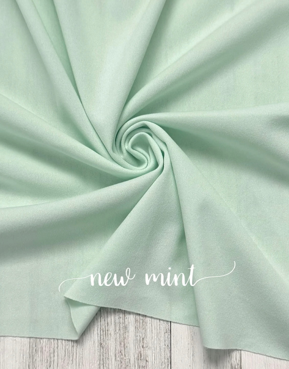 Mint crepe